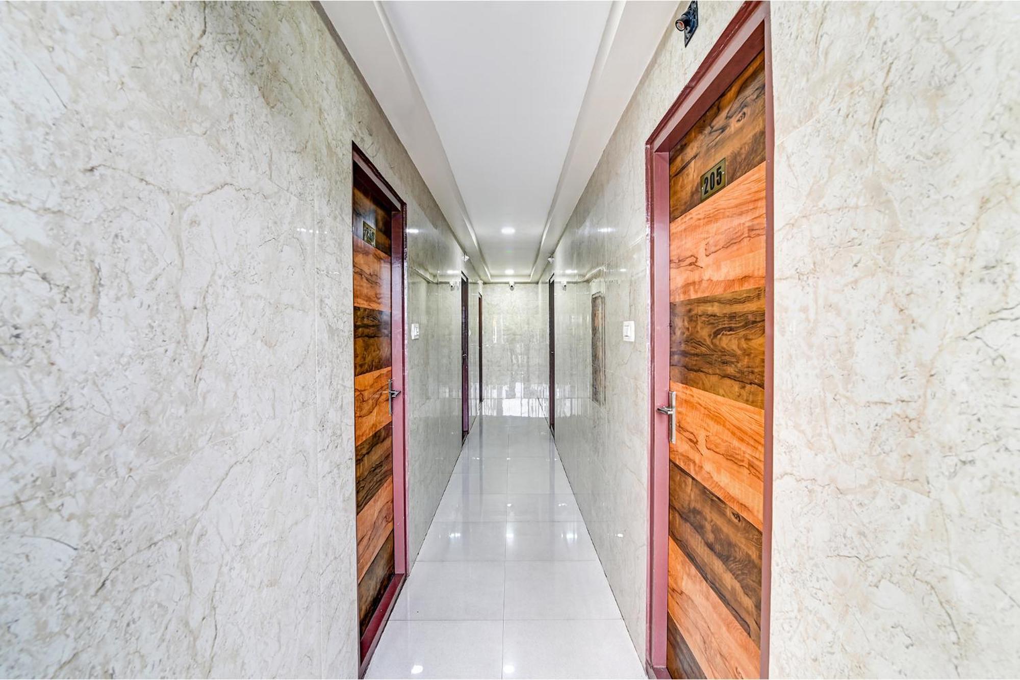 Fabhotel Srinivasa Guest House Tirupati Exterior photo